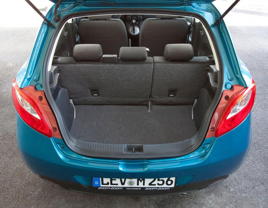 Mazda2 2010 года  (фото 32 из 183)
